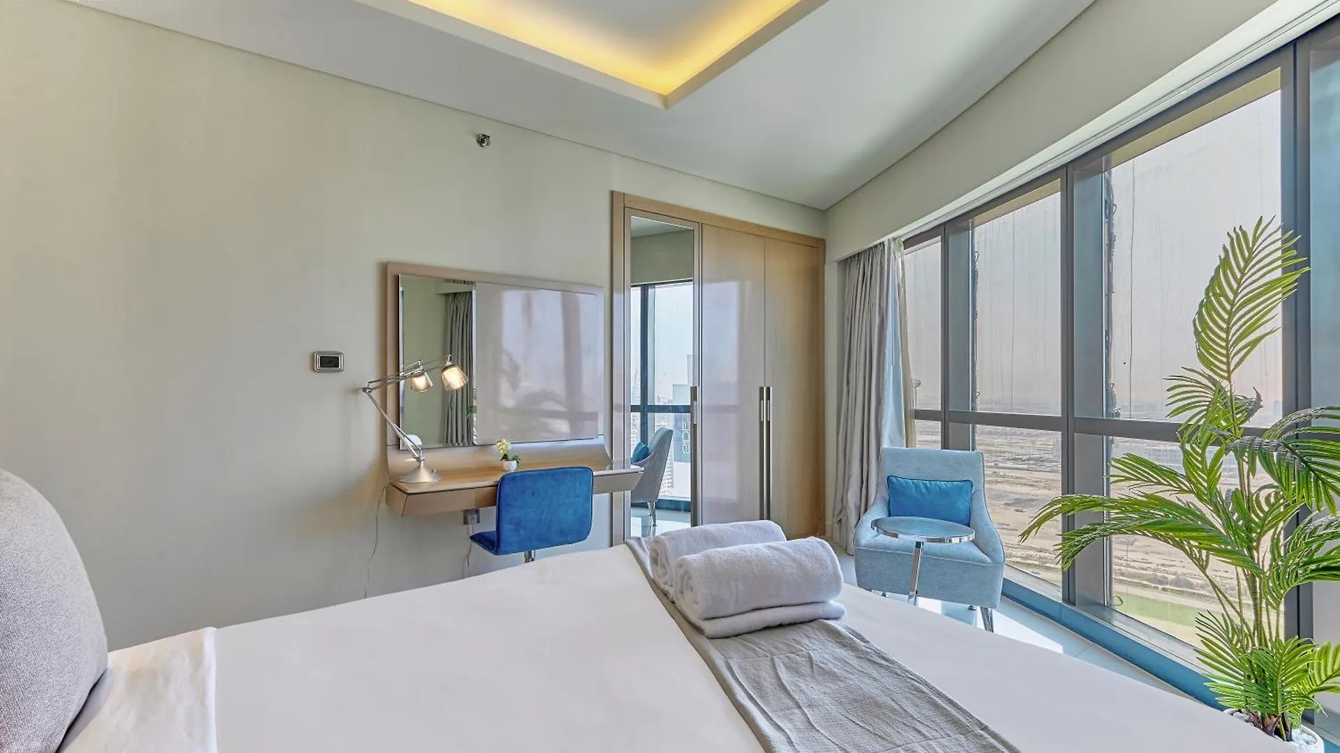 Bnbmehomes - Damac Towers Paramount Dubai Apartment