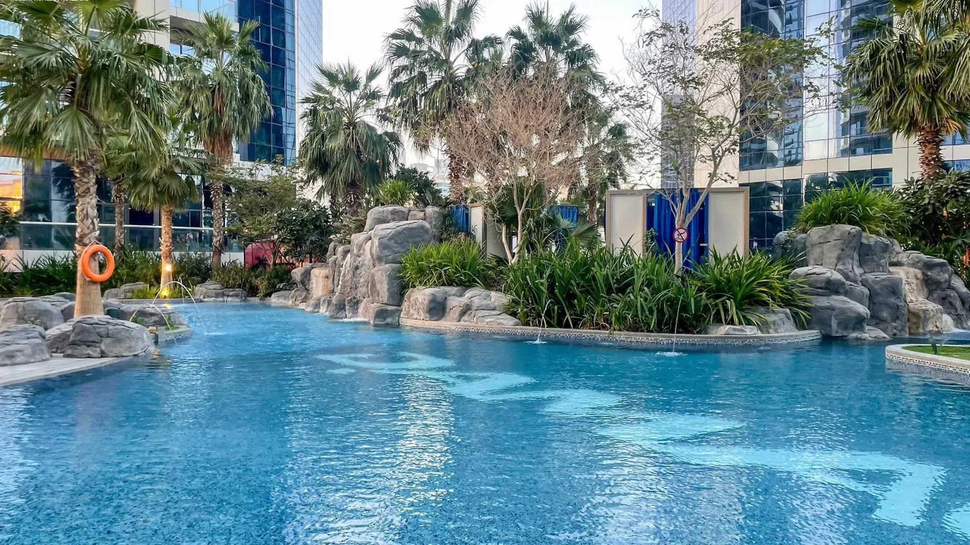 Bnbmehomes - Damac Towers Paramount Dubai