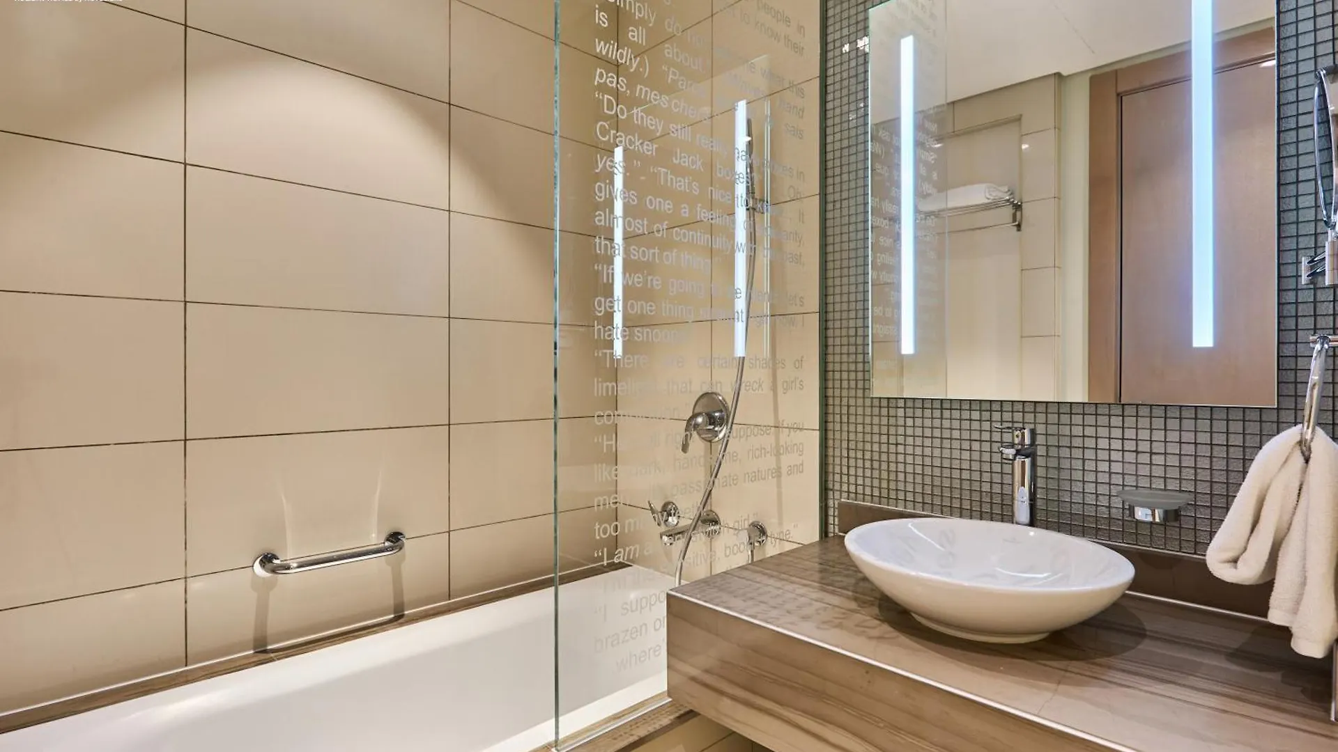 Bnbmehomes - Damac Towers Paramount Dubai