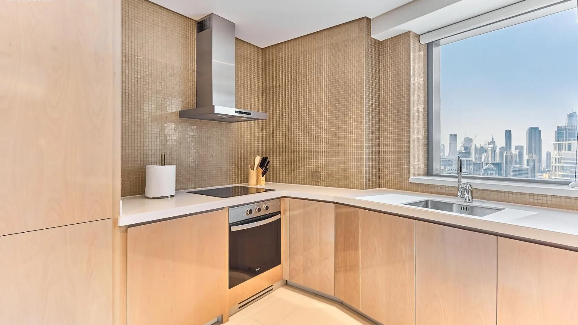Bnbmehomes - Damac Towers Paramount Dubai United Arab Emirates