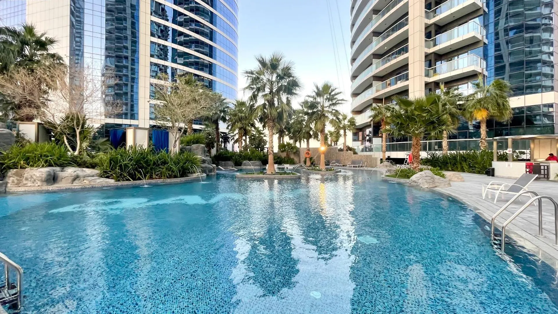 Bnbmehomes - Damac Towers Paramount Dubai 0*,  United Arab Emirates